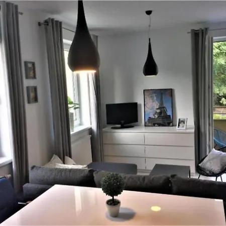 Apartamento Modern Near The Park, Zoo, 2bd Kitchen Balcony Parking *