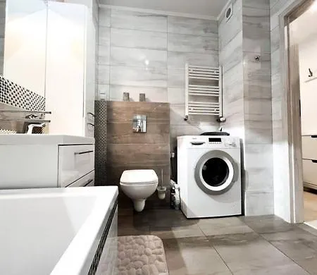 Modern Near The Park, Zoo, 2bd Kitchen Balcony Parking